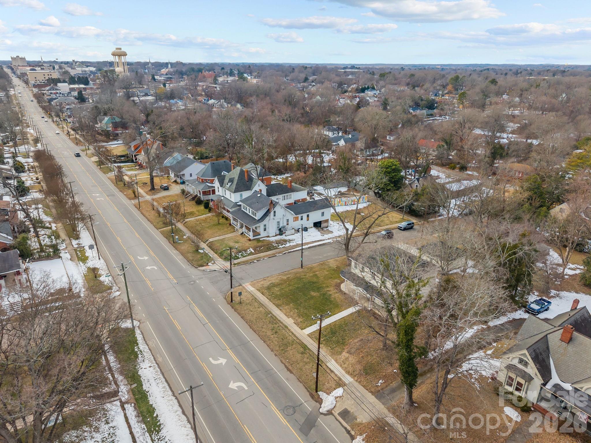 1008 N Main Street — Salisbury