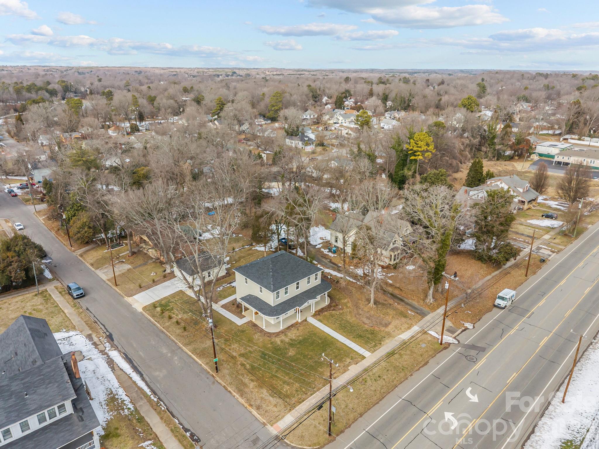 1008 N Main Street — Salisbury