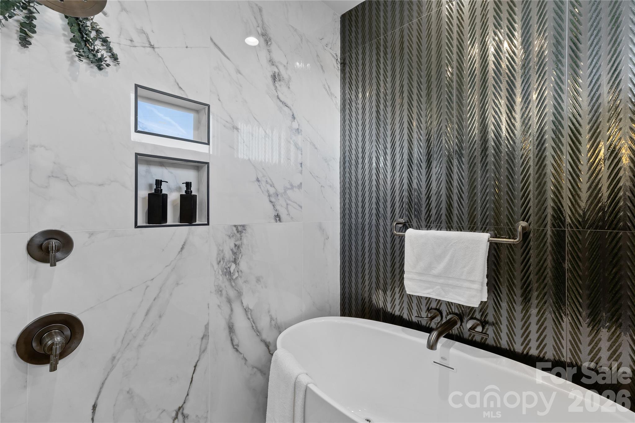 2117 LOMBARDY Circle — Charlotte