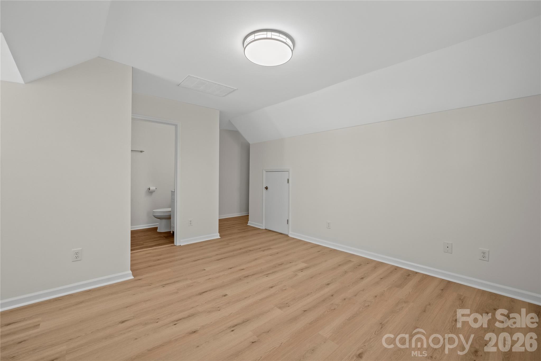 6107 Park Hill Road — Charlotte