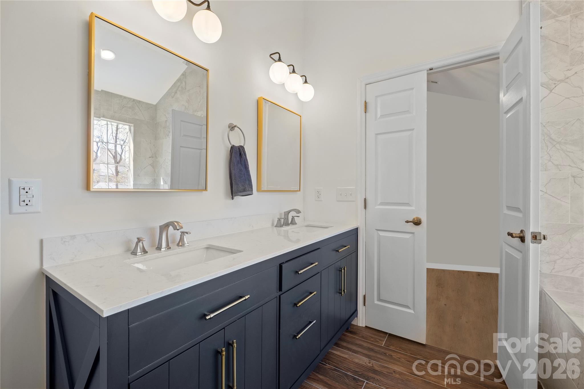 6107 Park Hill Road — Charlotte