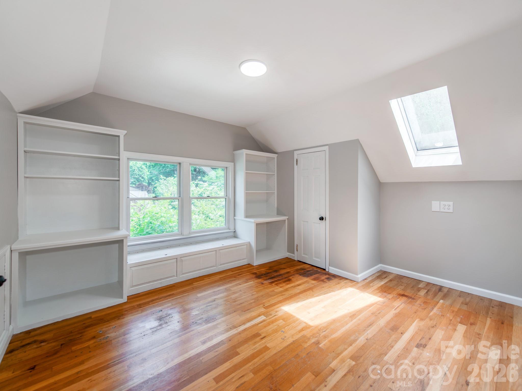 113 Falls Street — Morganton