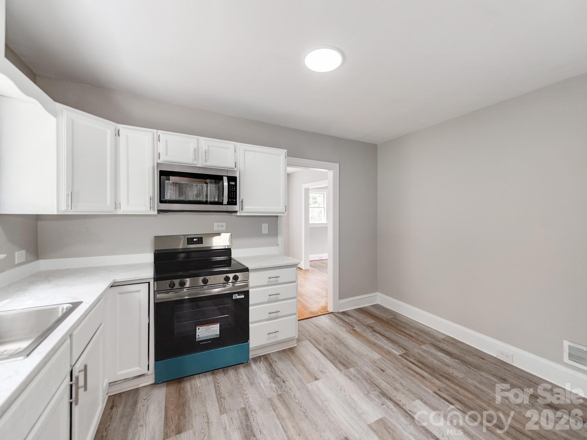 113 Falls Street — Morganton