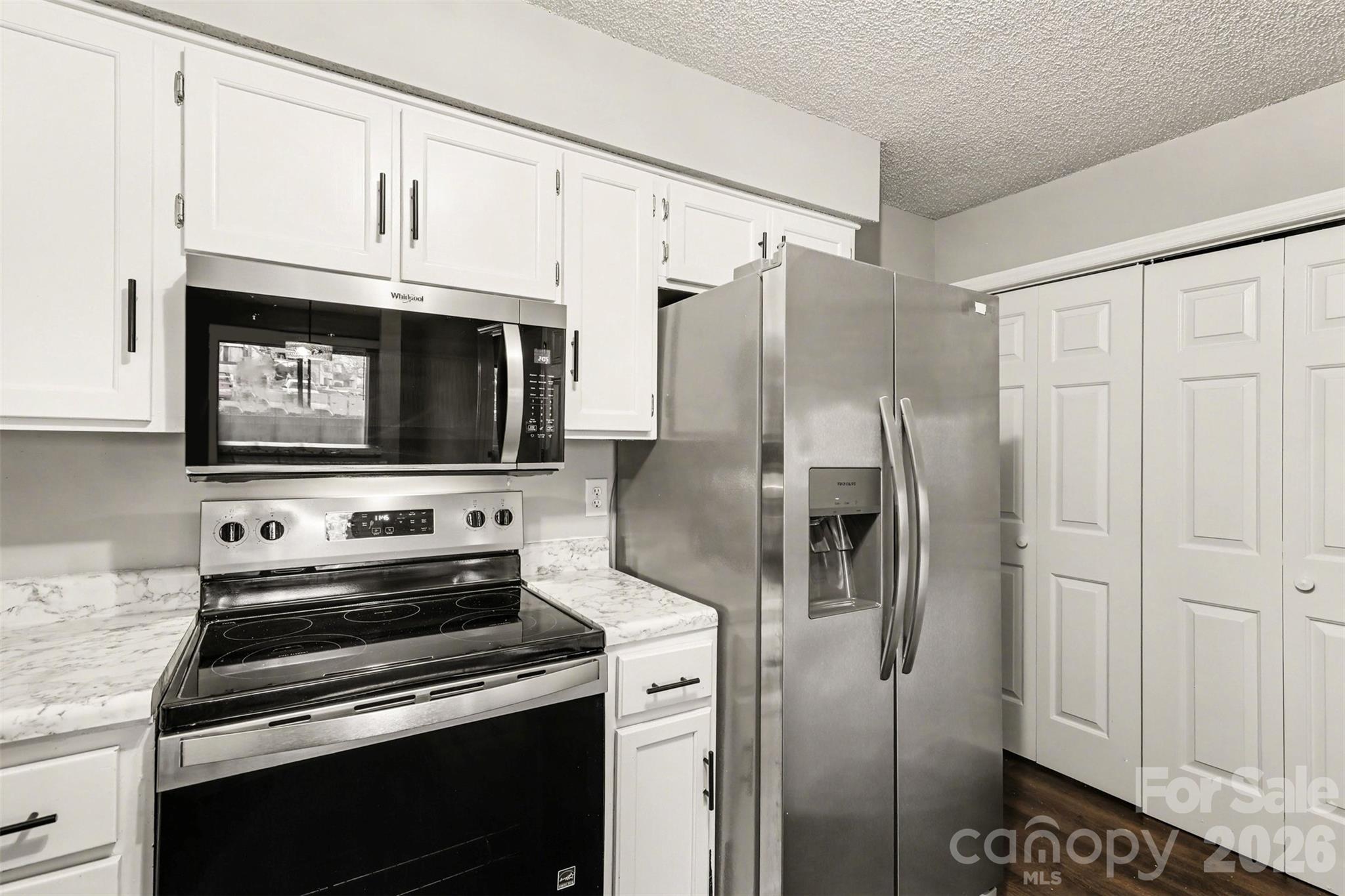 7255 Winery Lane — Charlotte