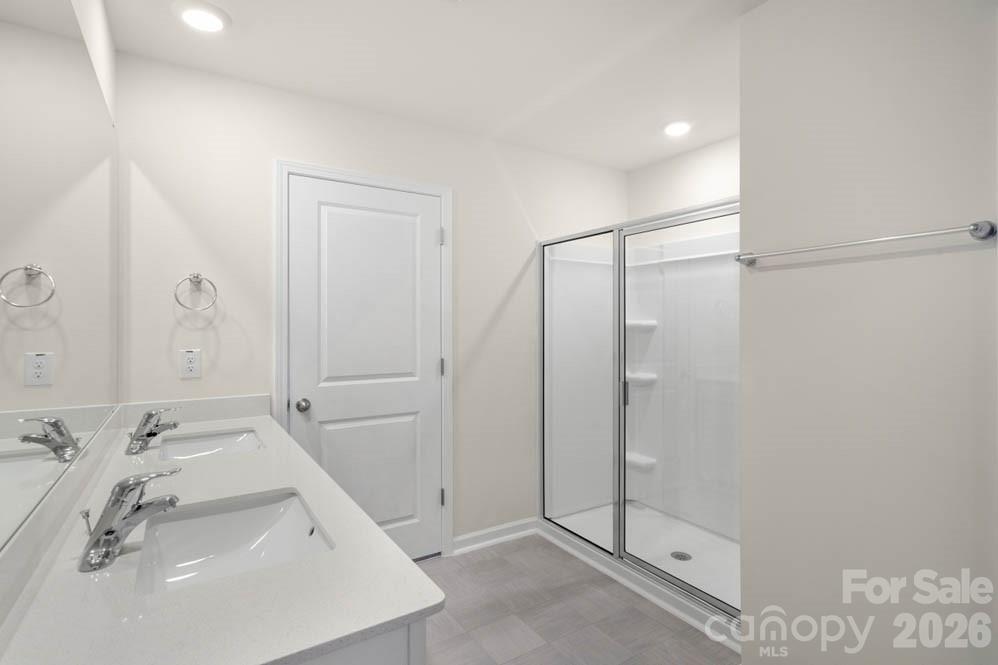 437 Falcon Lane — Lexington