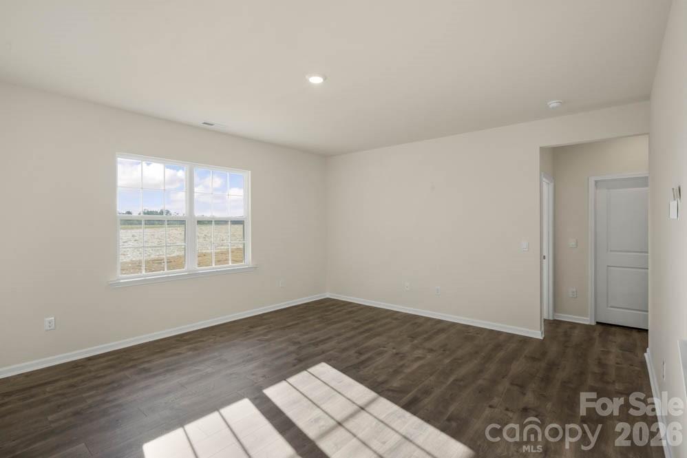 437 Falcon Lane — Lexington