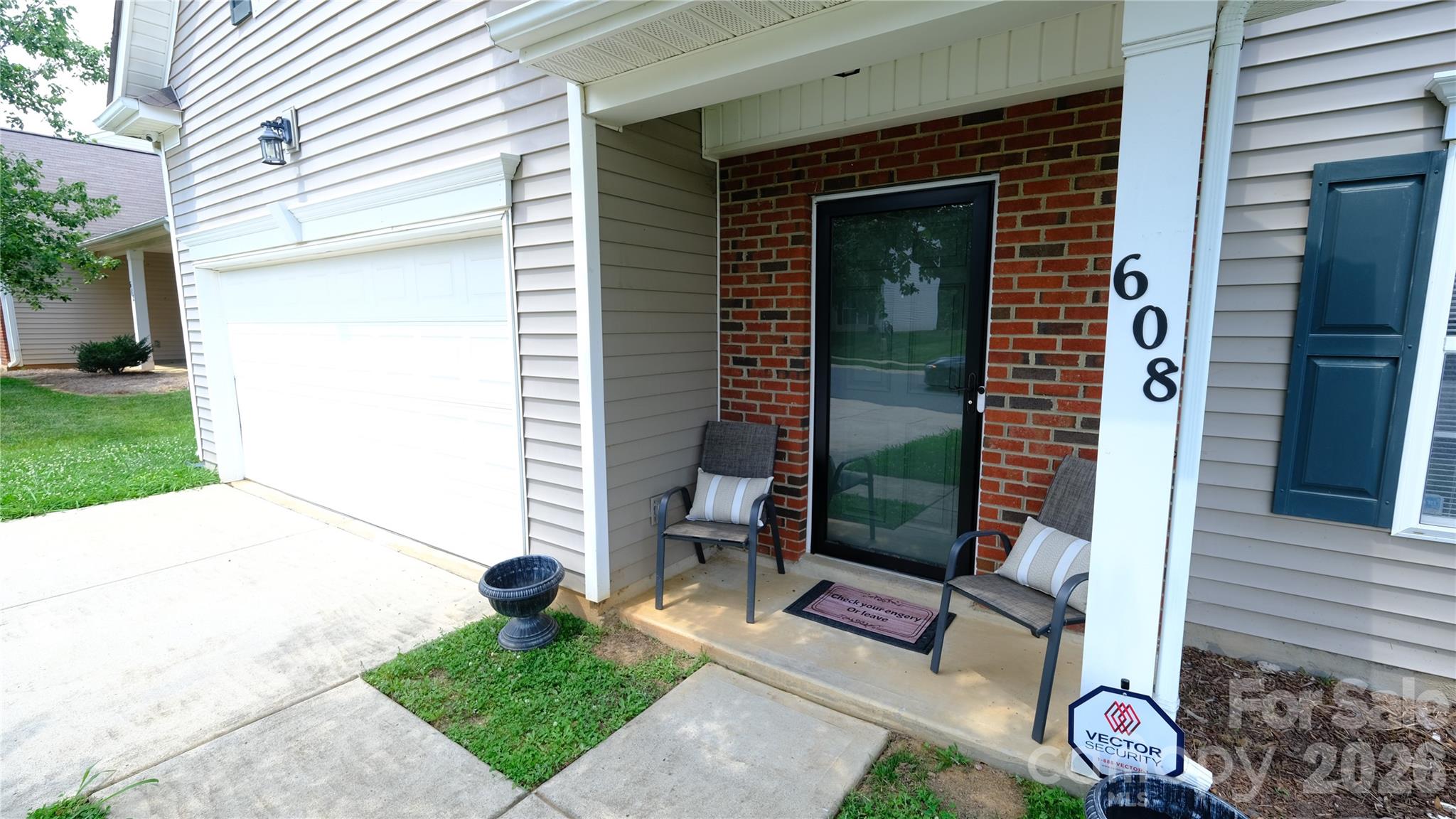 608 Wrayhill Drive — Charlotte