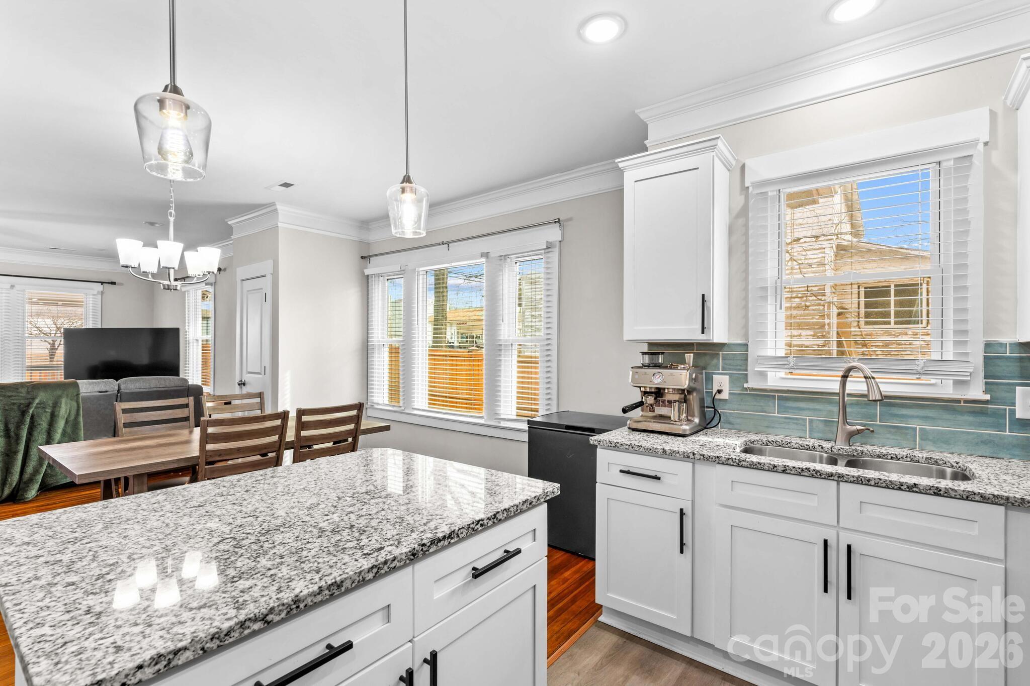 705 W 5th Avenue — Lexington
