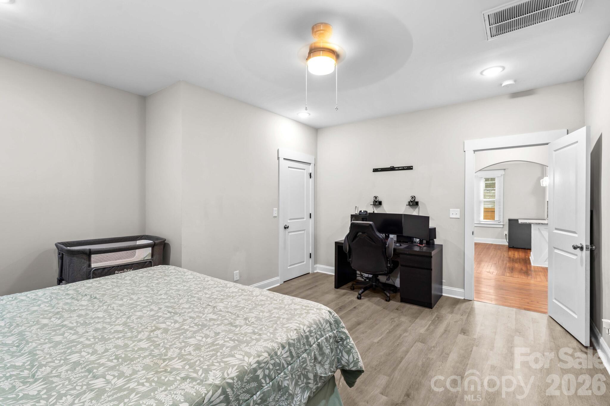 705 W 5th Avenue — Lexington