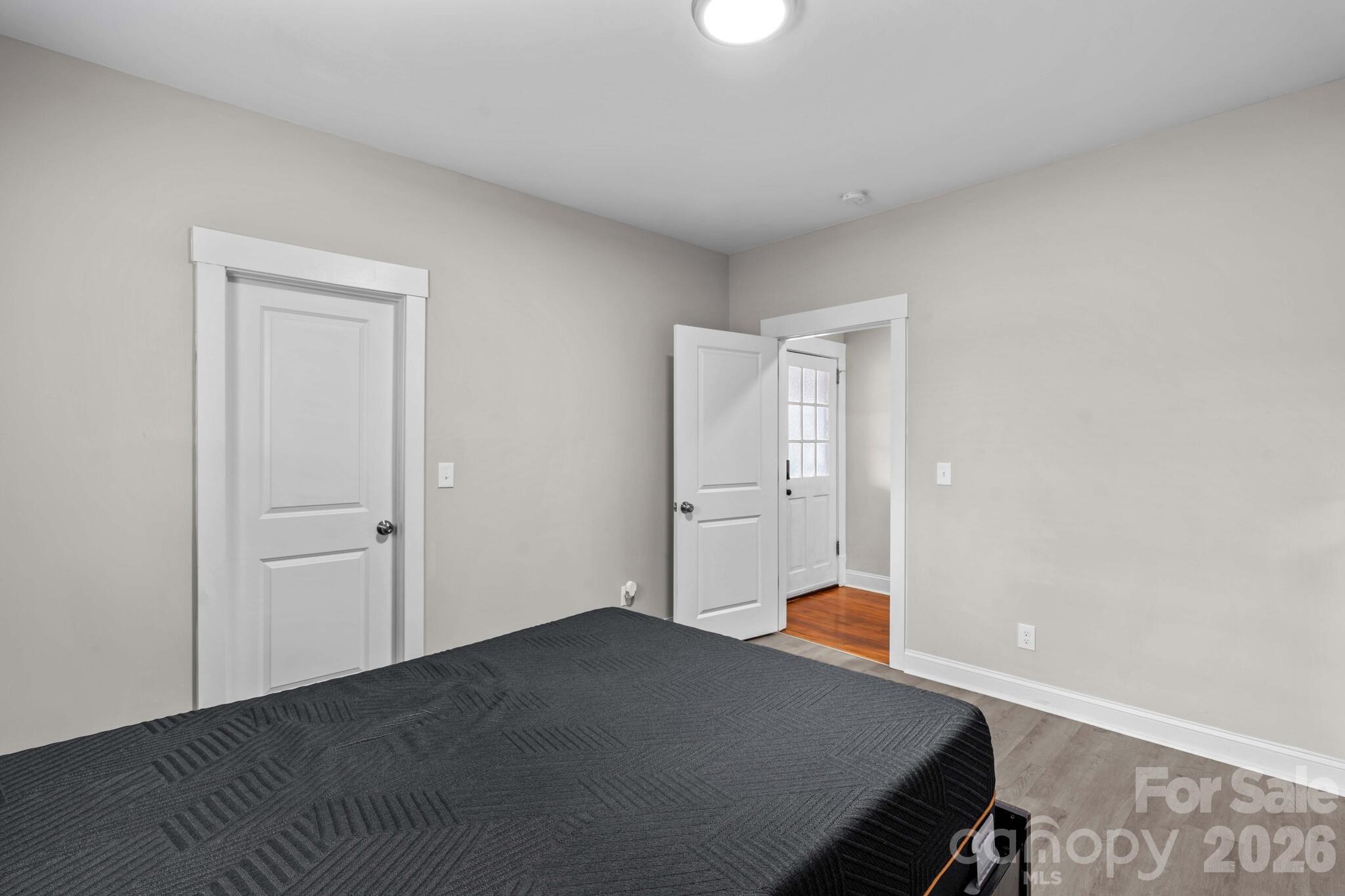 705 W 5th Avenue — Lexington