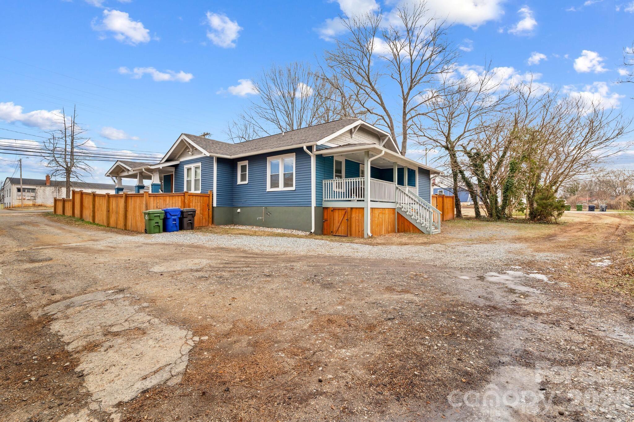 705 W 5th Avenue — Lexington