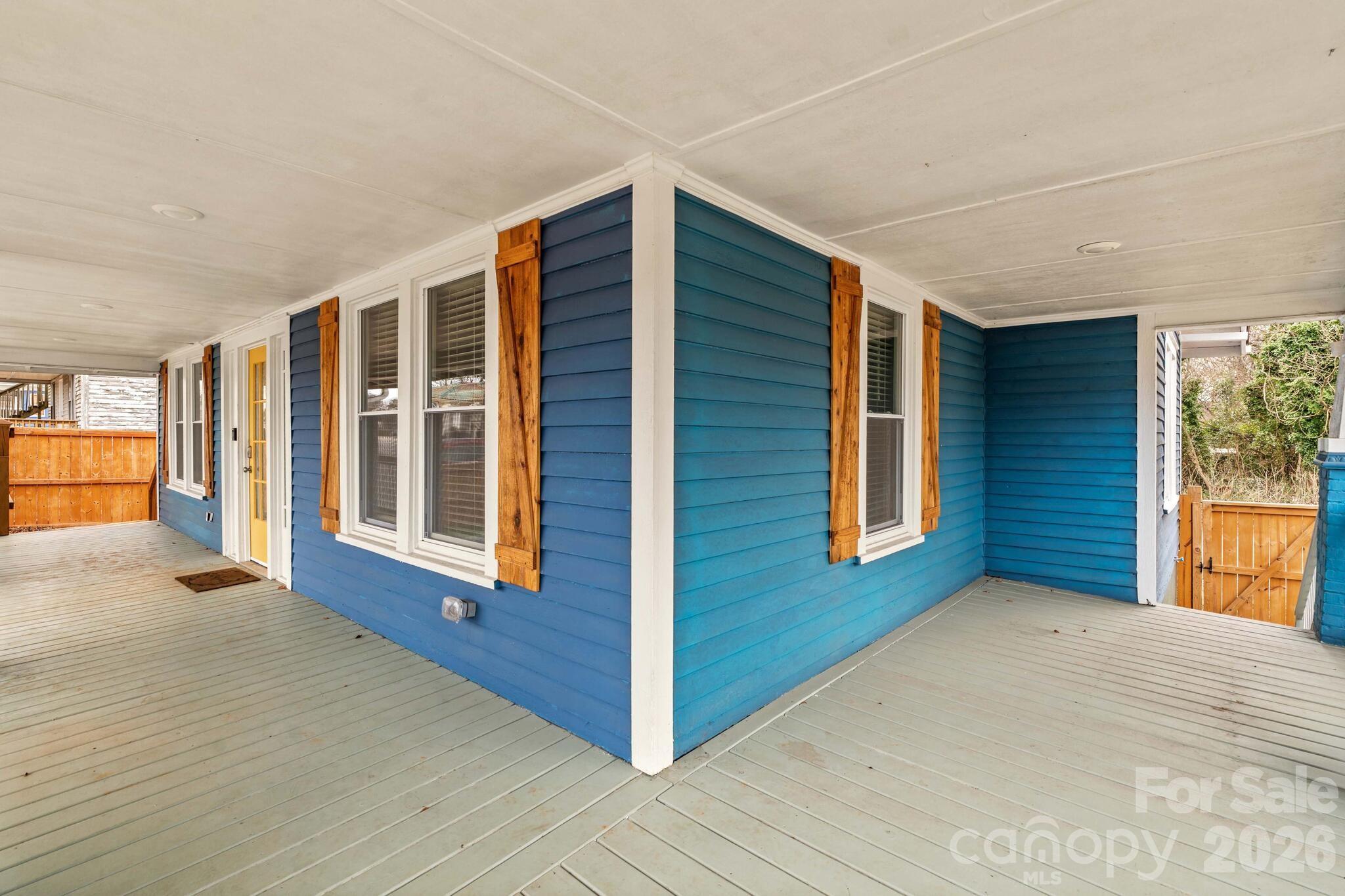 705 W 5th Avenue — Lexington