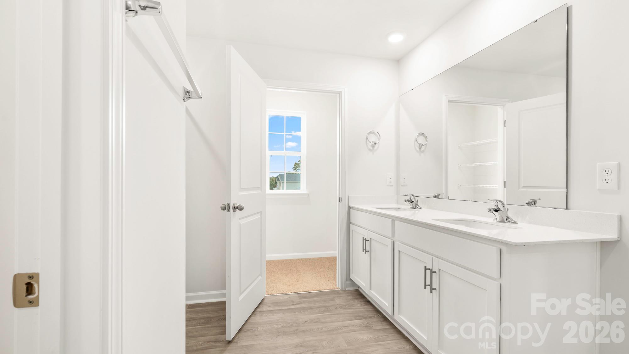 185 Prominent Drive — Lexington