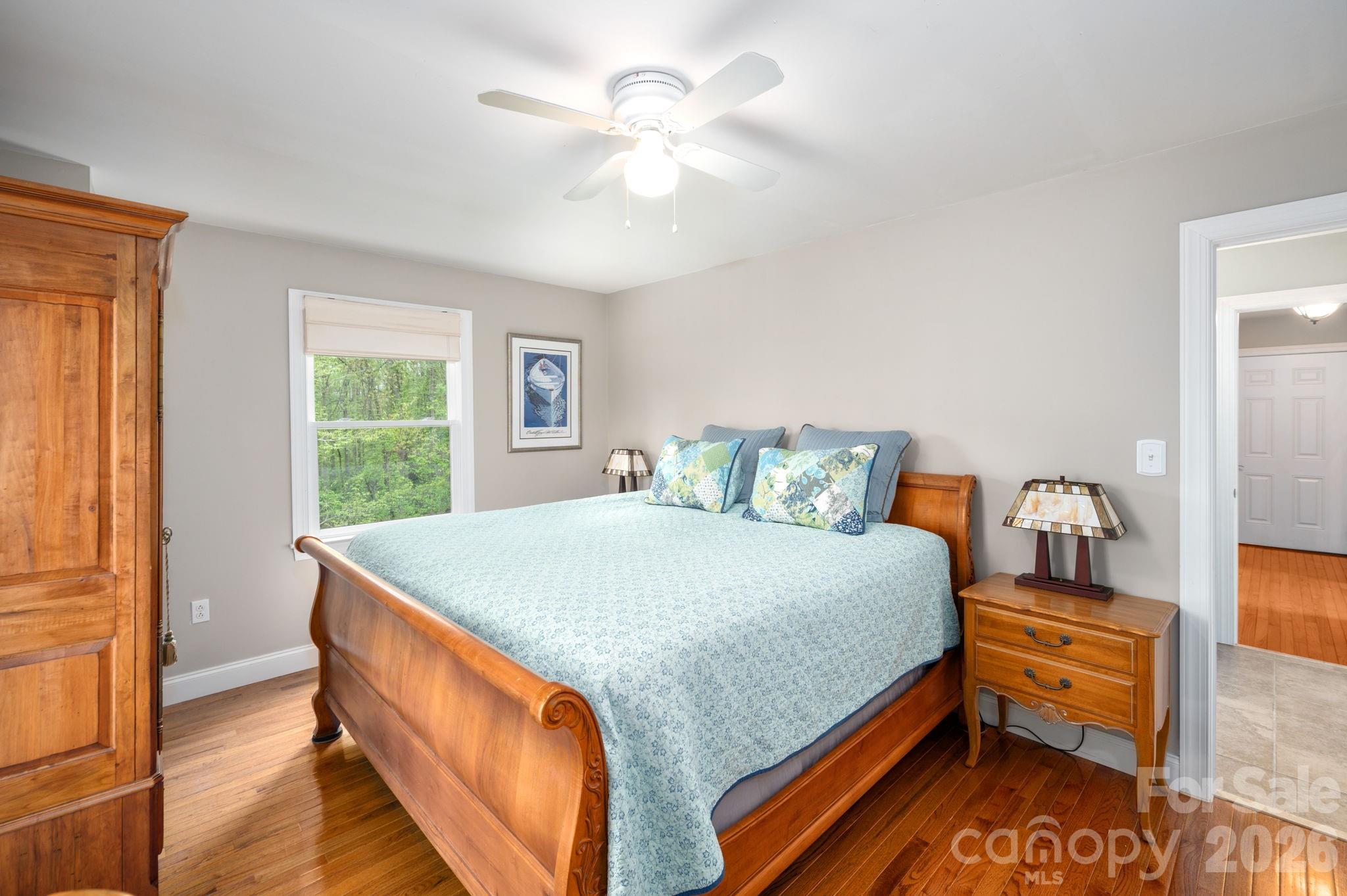 69 Heslar Way — Marshall