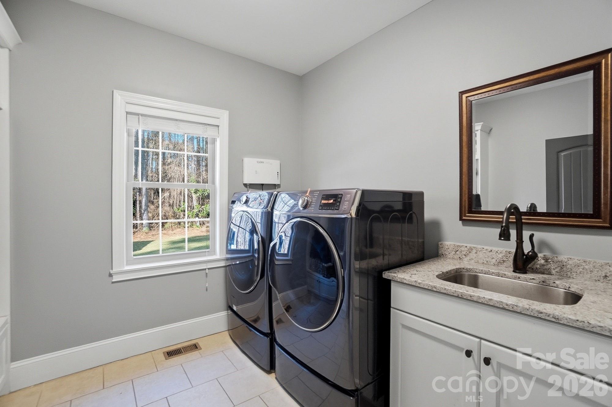 250 Barber Loop — Mooresville