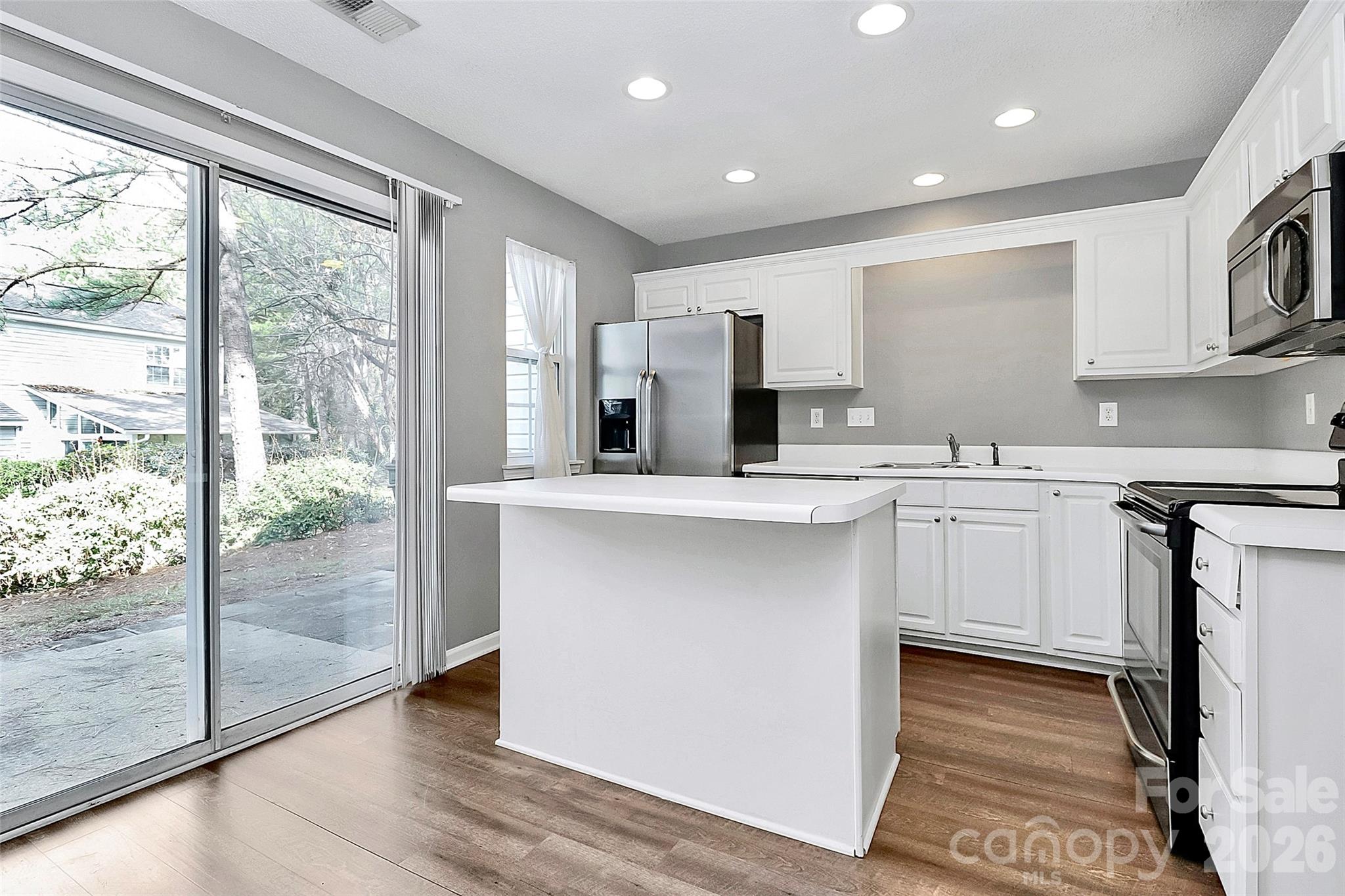10739 Holly Ridge Boulevard — Charlotte