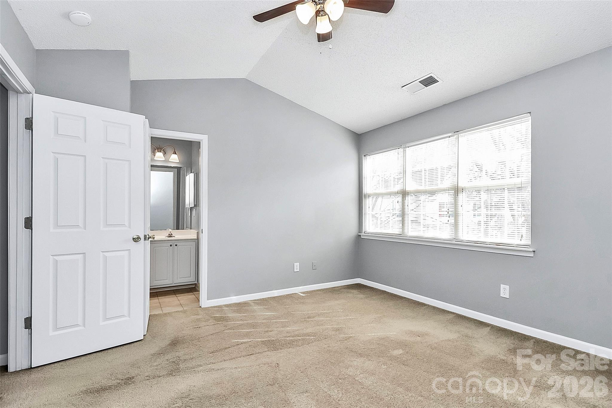 10739 Holly Ridge Boulevard — Charlotte