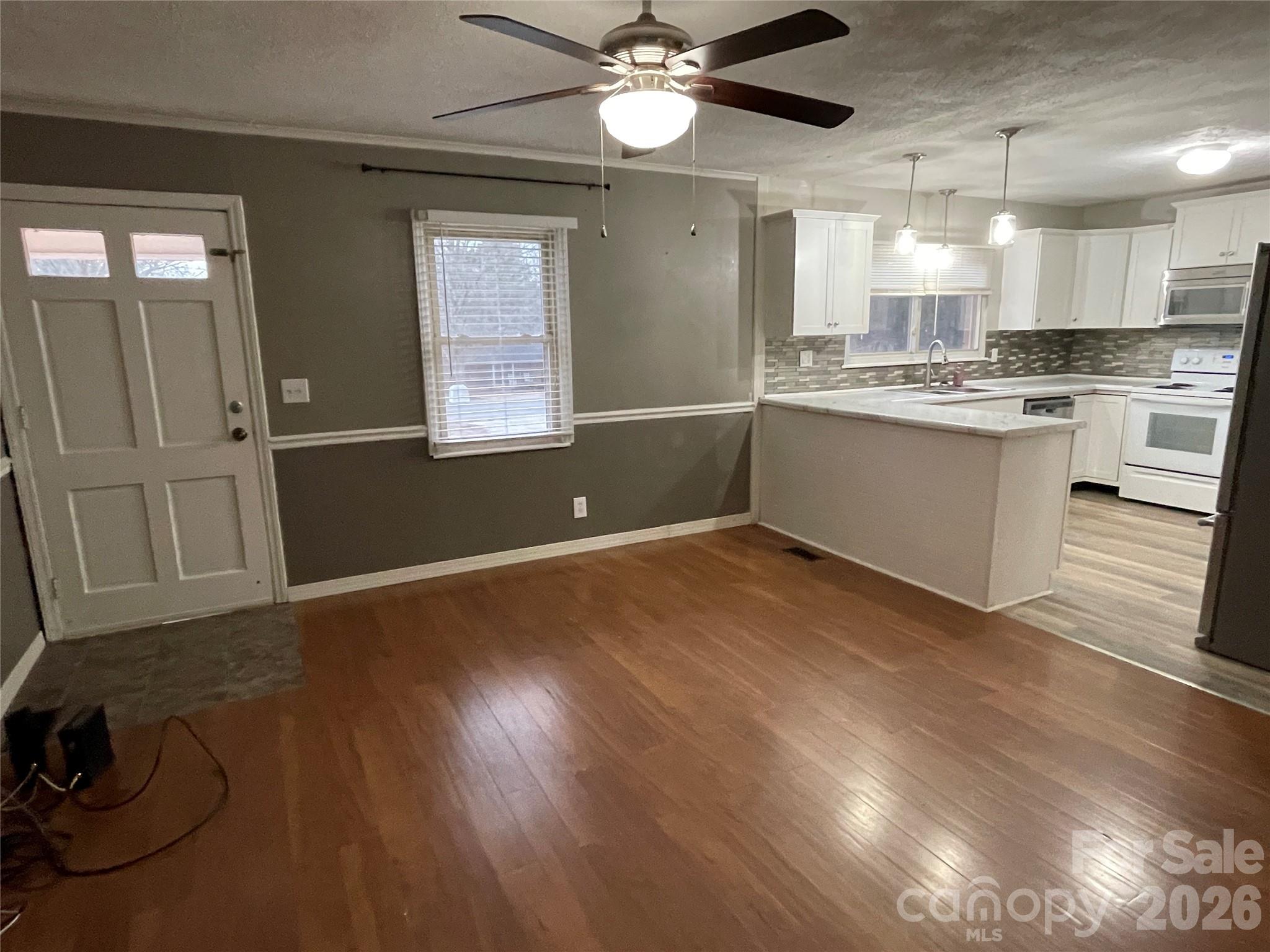 121 Randolph Road — Dallas