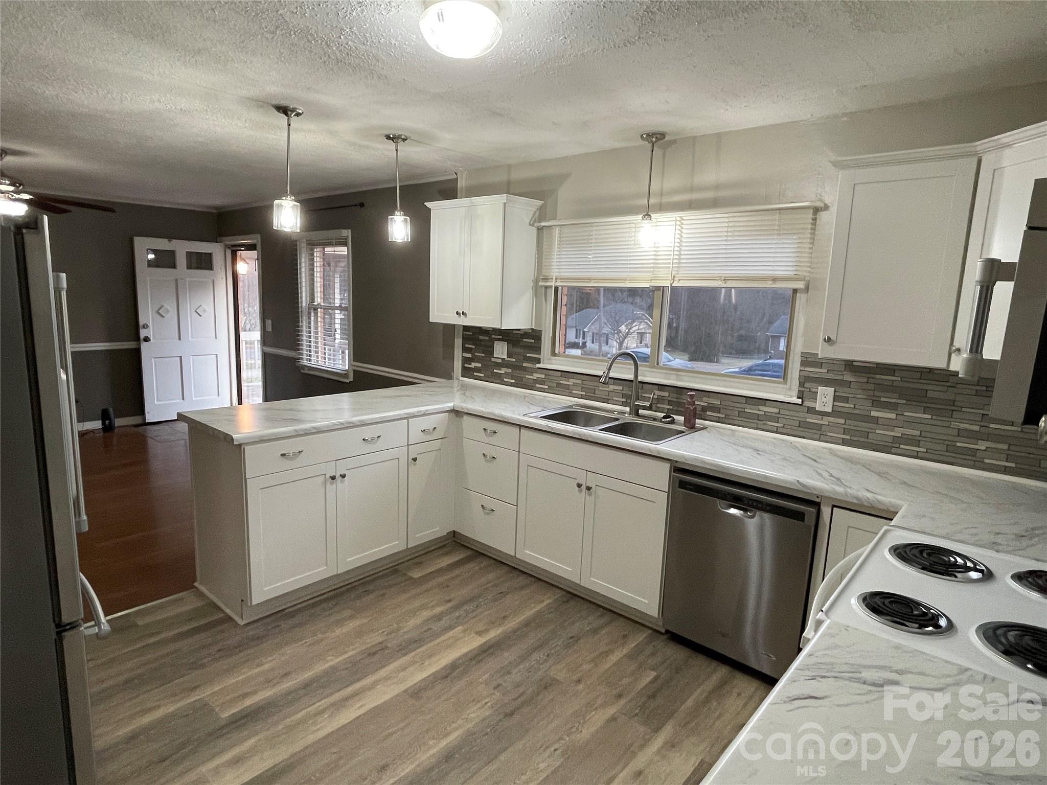 121 Randolph Road — Dallas
