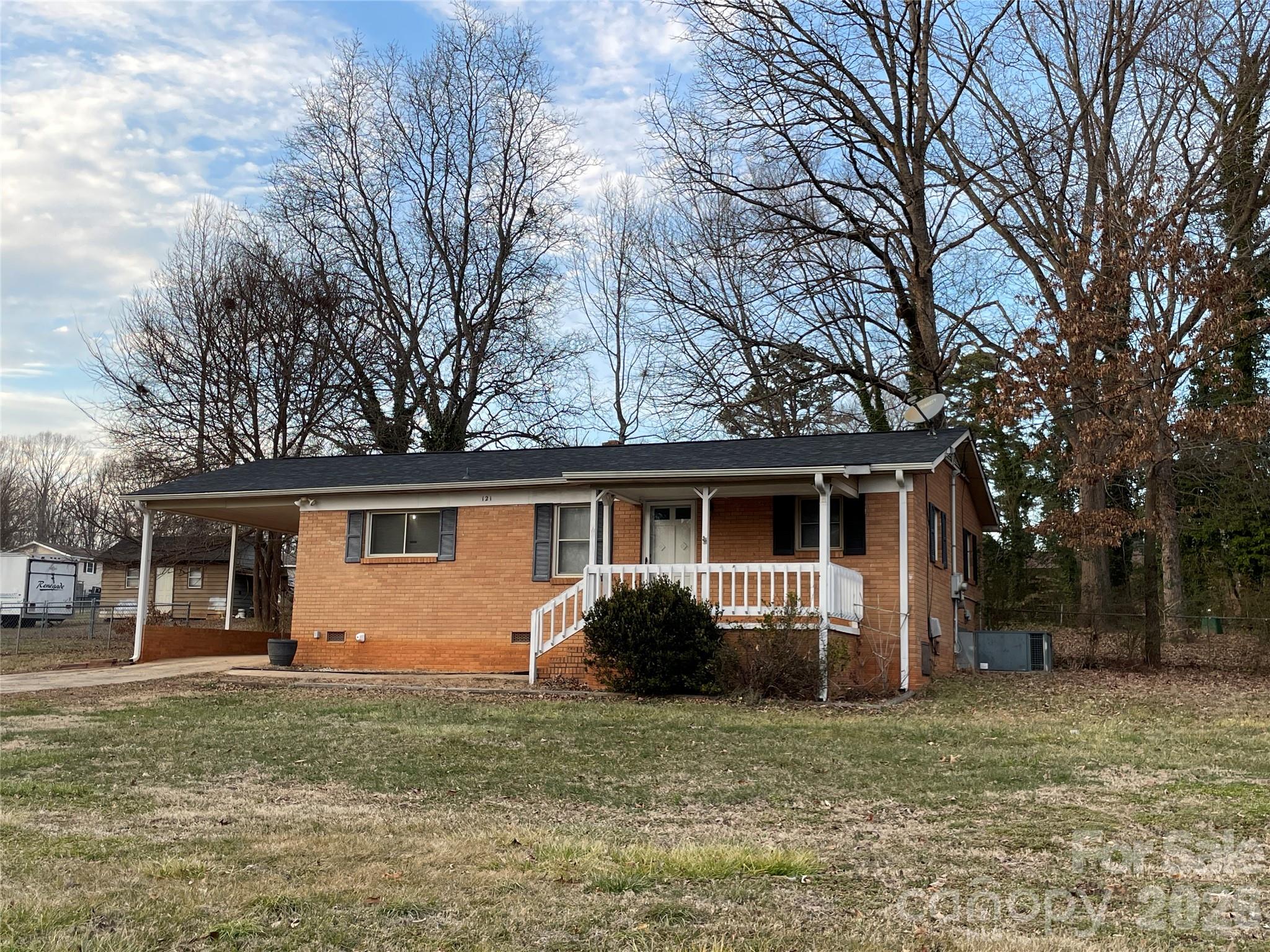 121 Randolph Road — Dallas