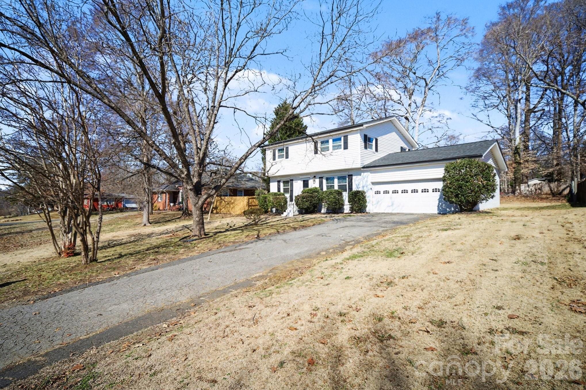 6626 Glenmoor Drive — Charlotte