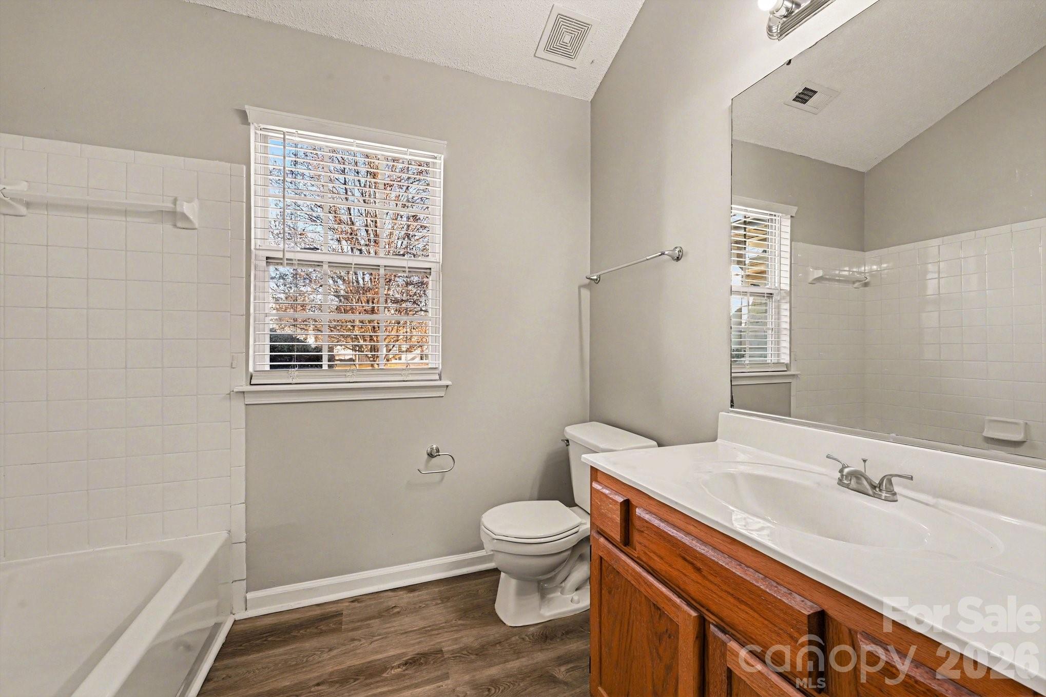4271 Maybrook Court SW — Concord