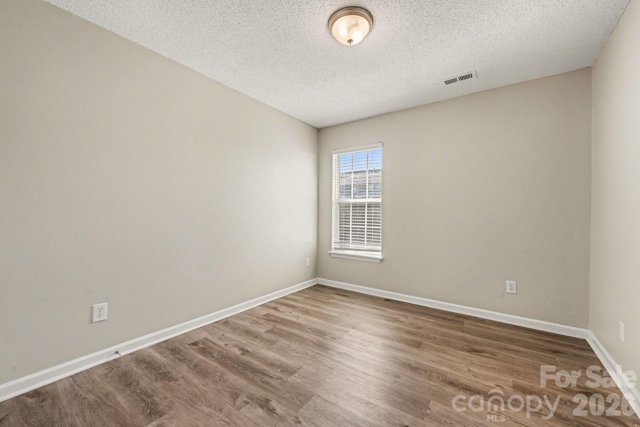 4271 Maybrook Court SW — Concord