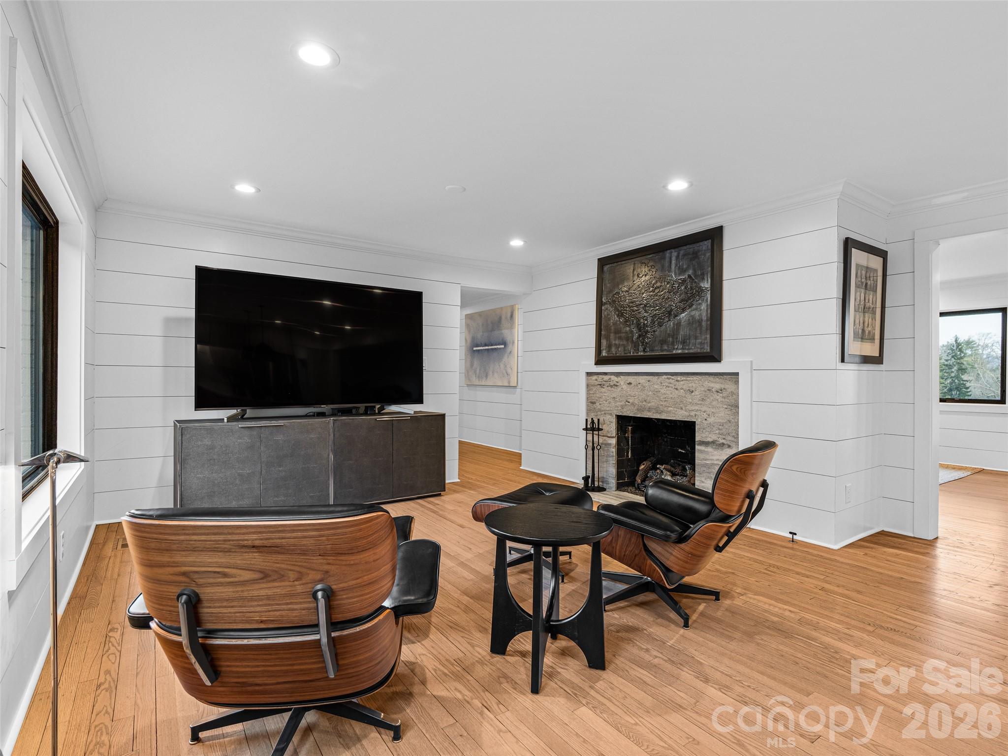 51 Forest Road — Asheville