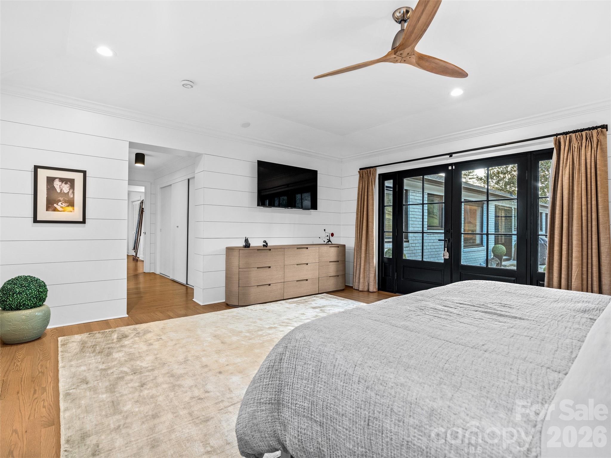 51 Forest Road — Asheville