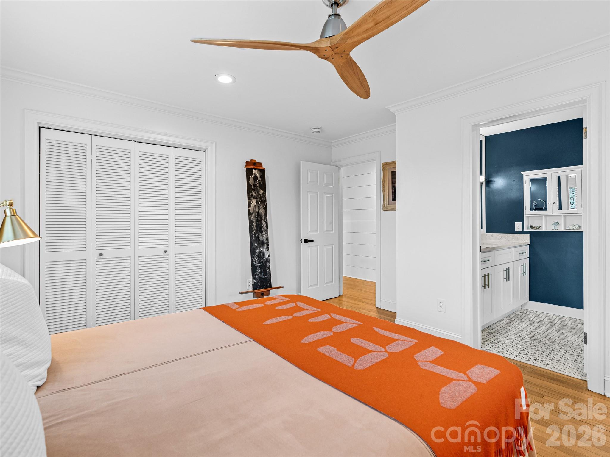 51 Forest Road — Asheville