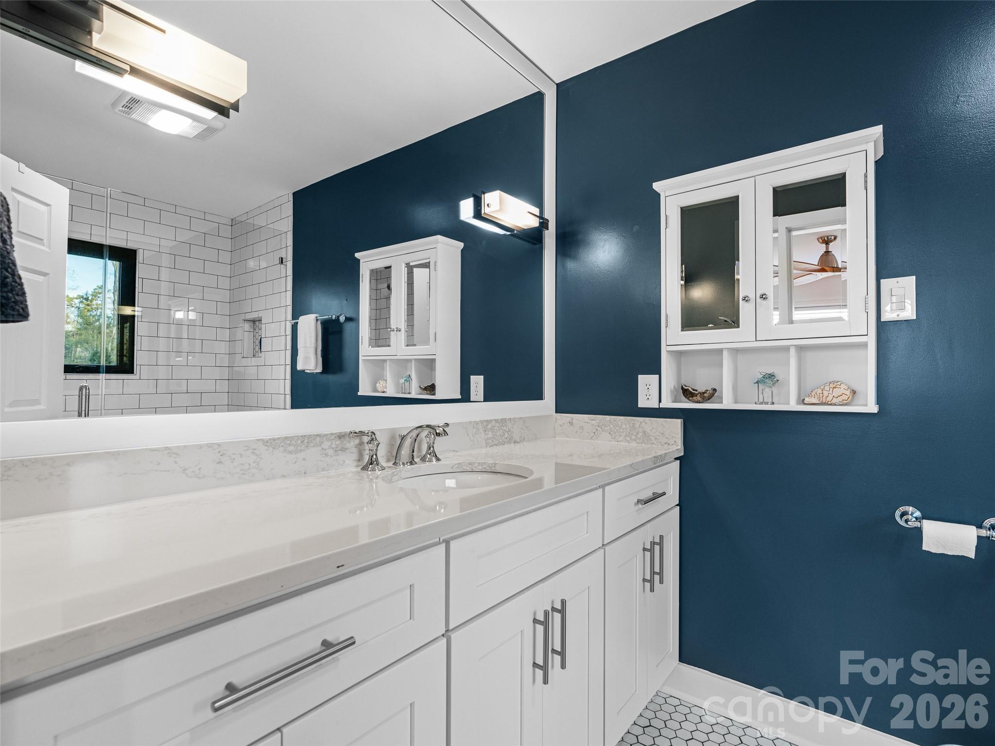 51 Forest Road — Asheville