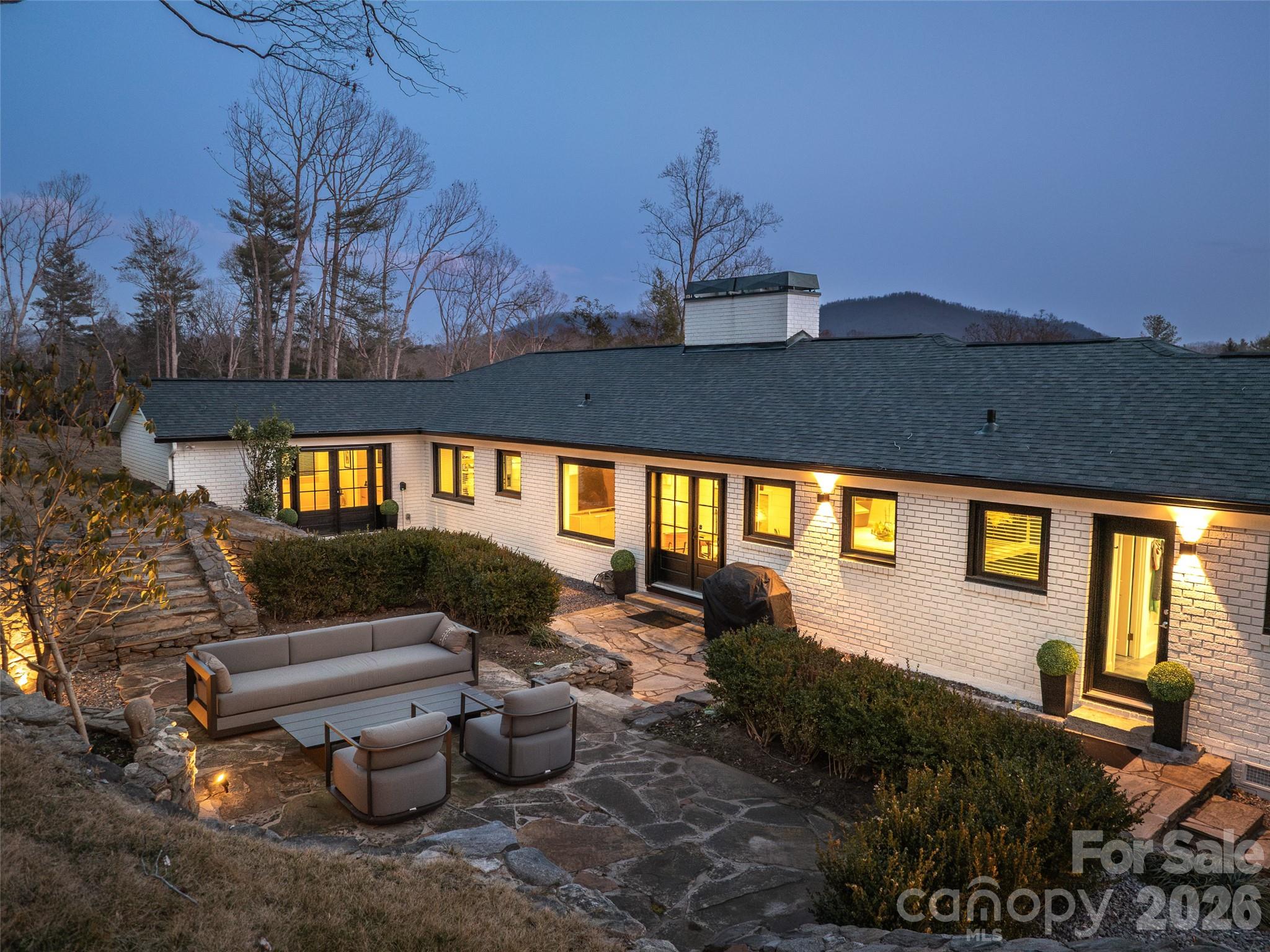 51 Forest Road — Asheville