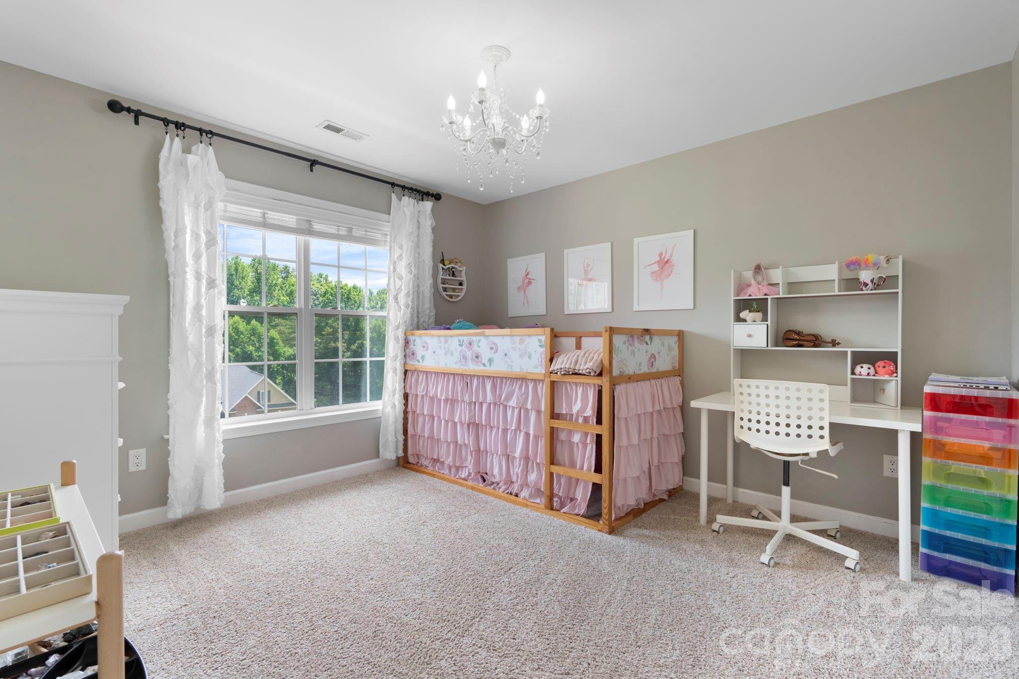 1221 Willow Creek Drive — Newton