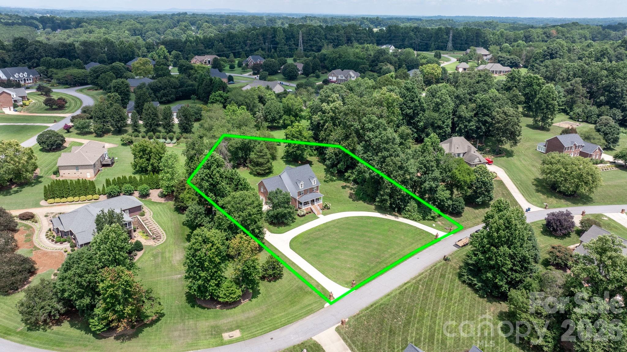 1221 Willow Creek Drive — Newton