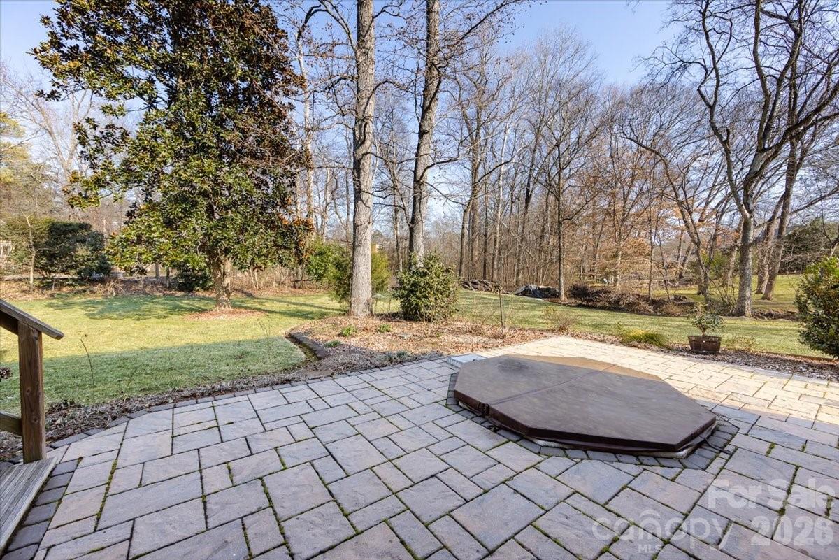 5901 Havencrest Court NW — Concord
