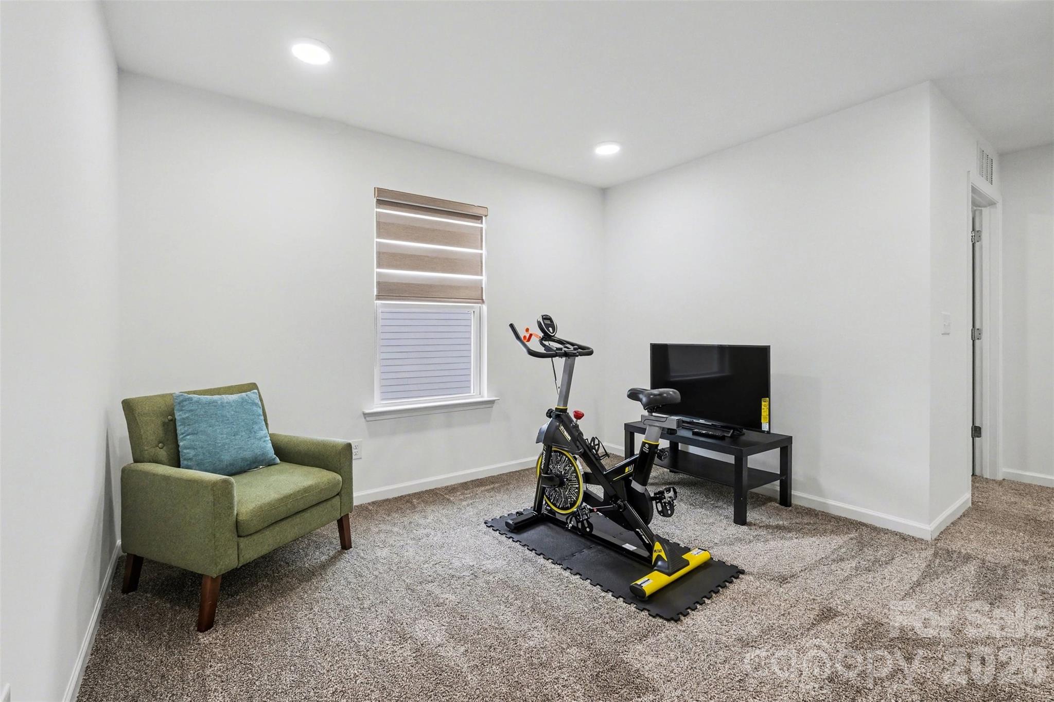 11126 Glasden Road — Charlotte