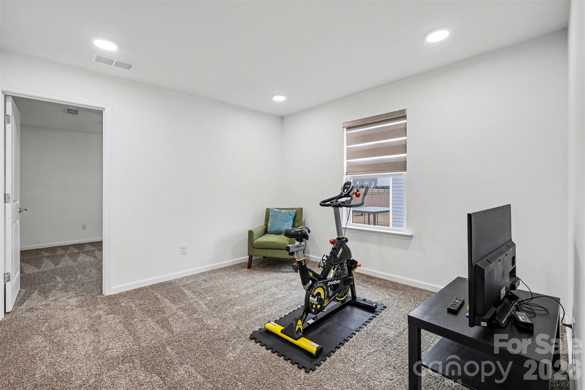 11126 Glasden Road — Charlotte