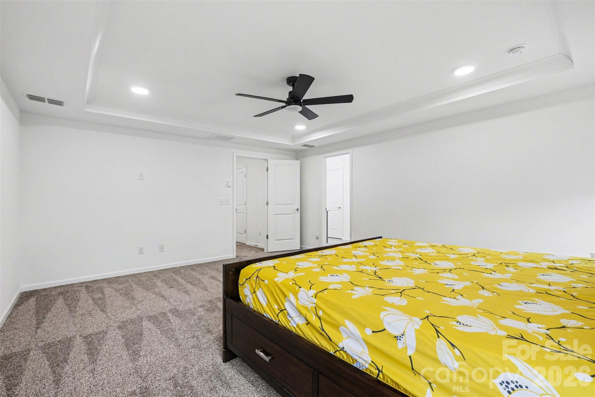 11126 Glasden Road — Charlotte