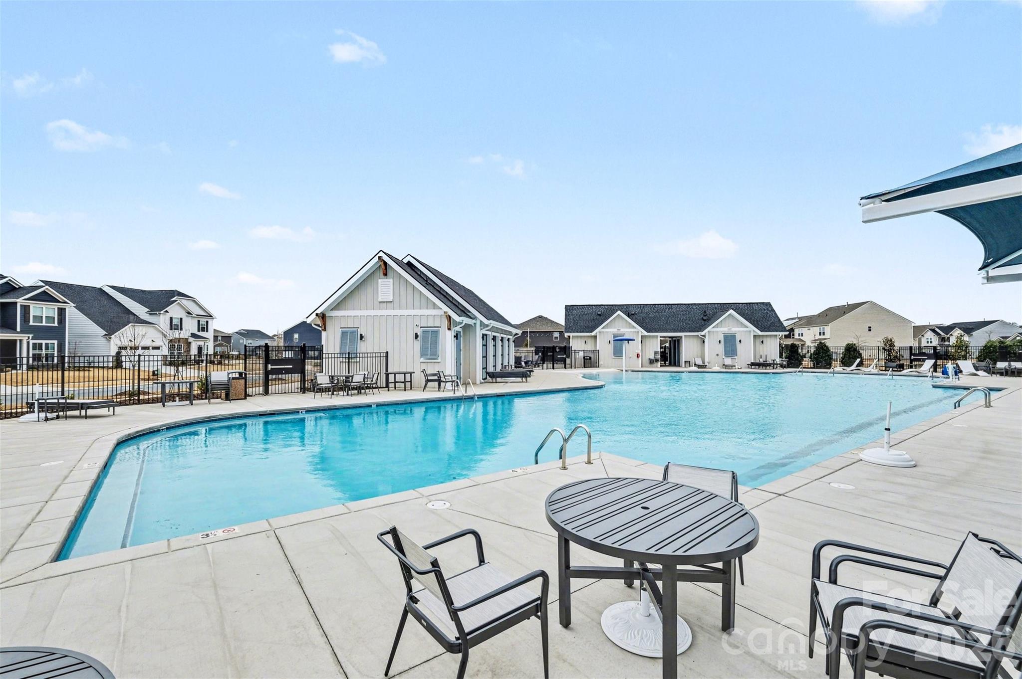 11126 Glasden Road — Charlotte