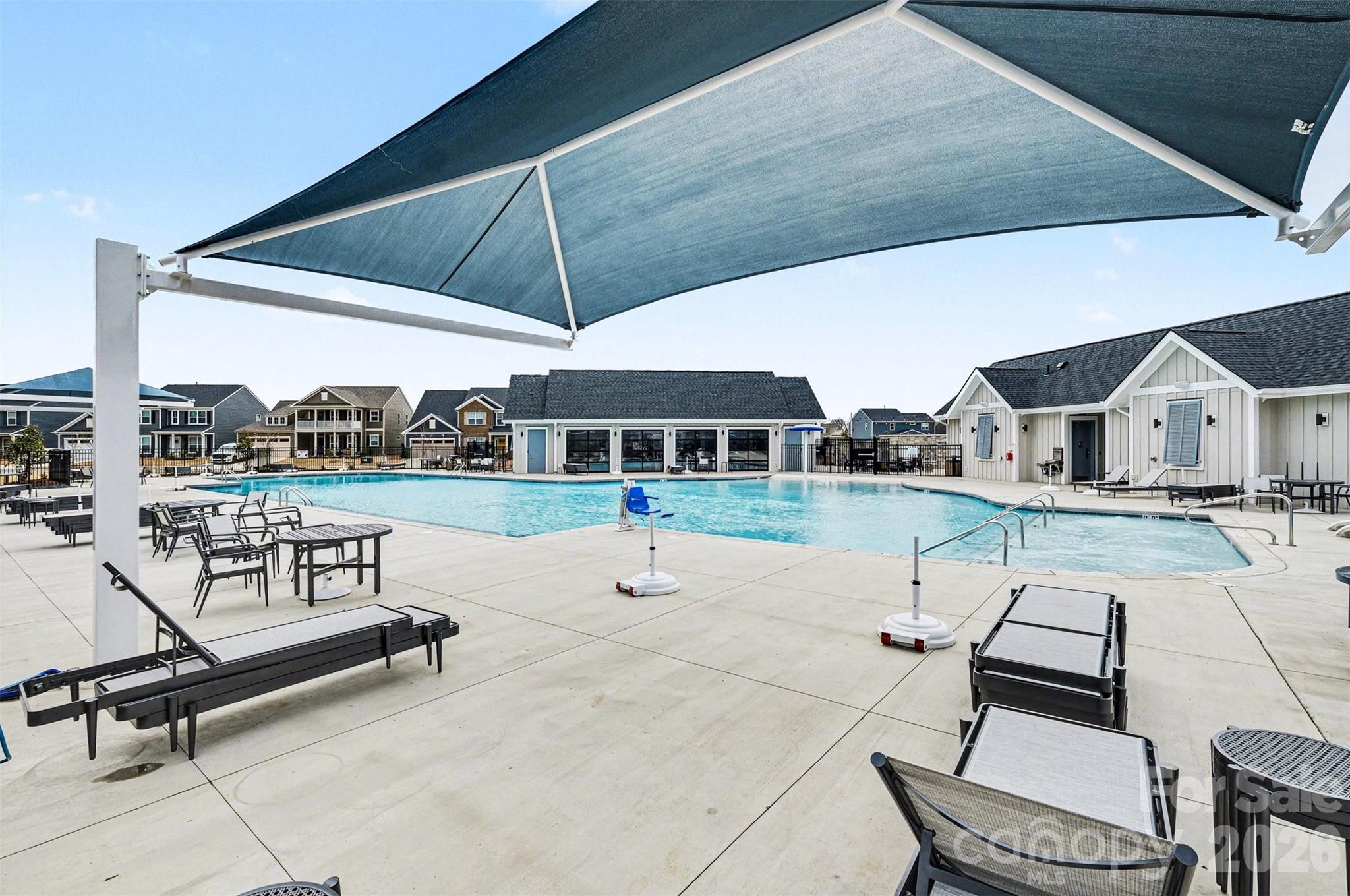 11126 Glasden Road — Charlotte