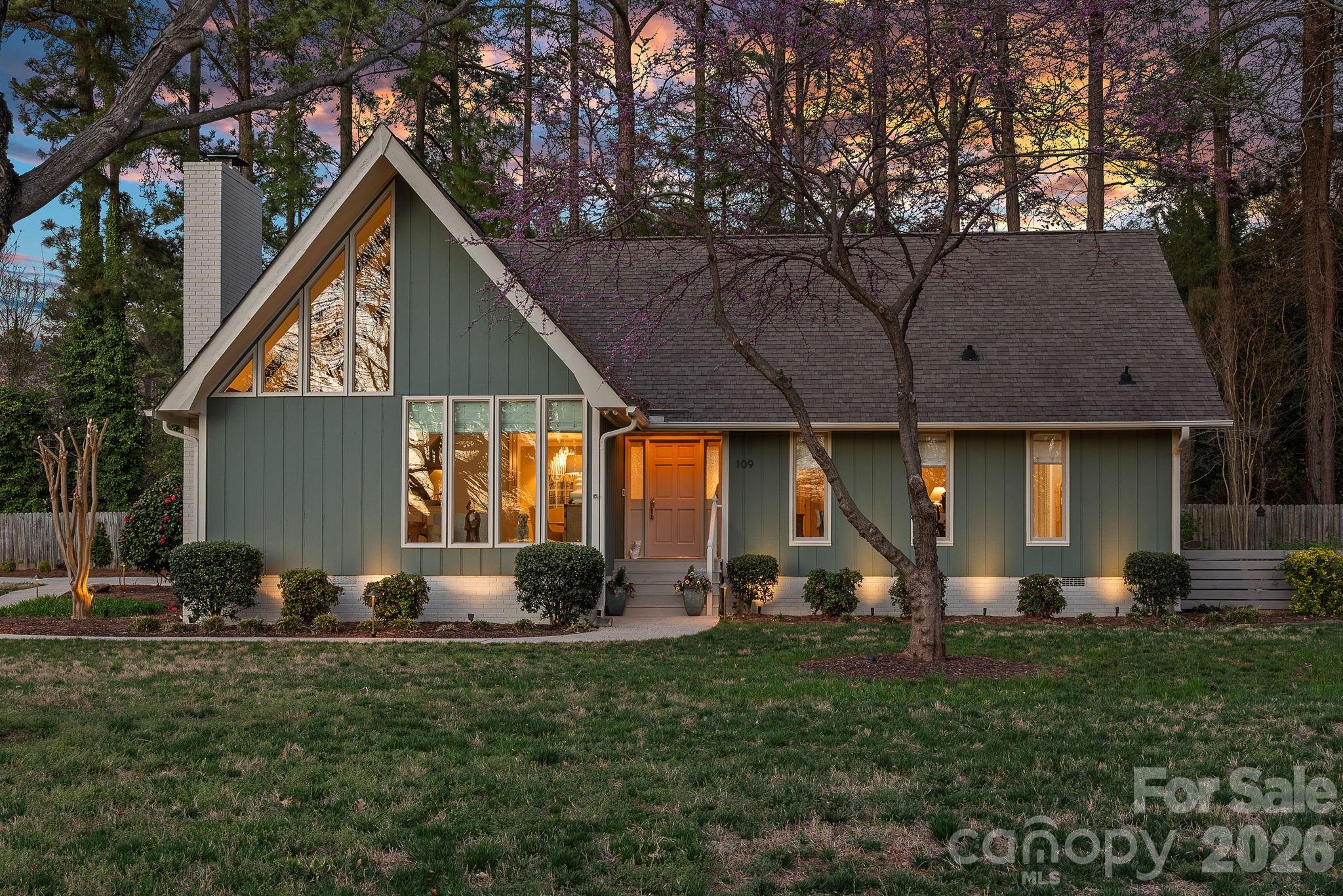 109 Sandy Shore Drive — Mooresville