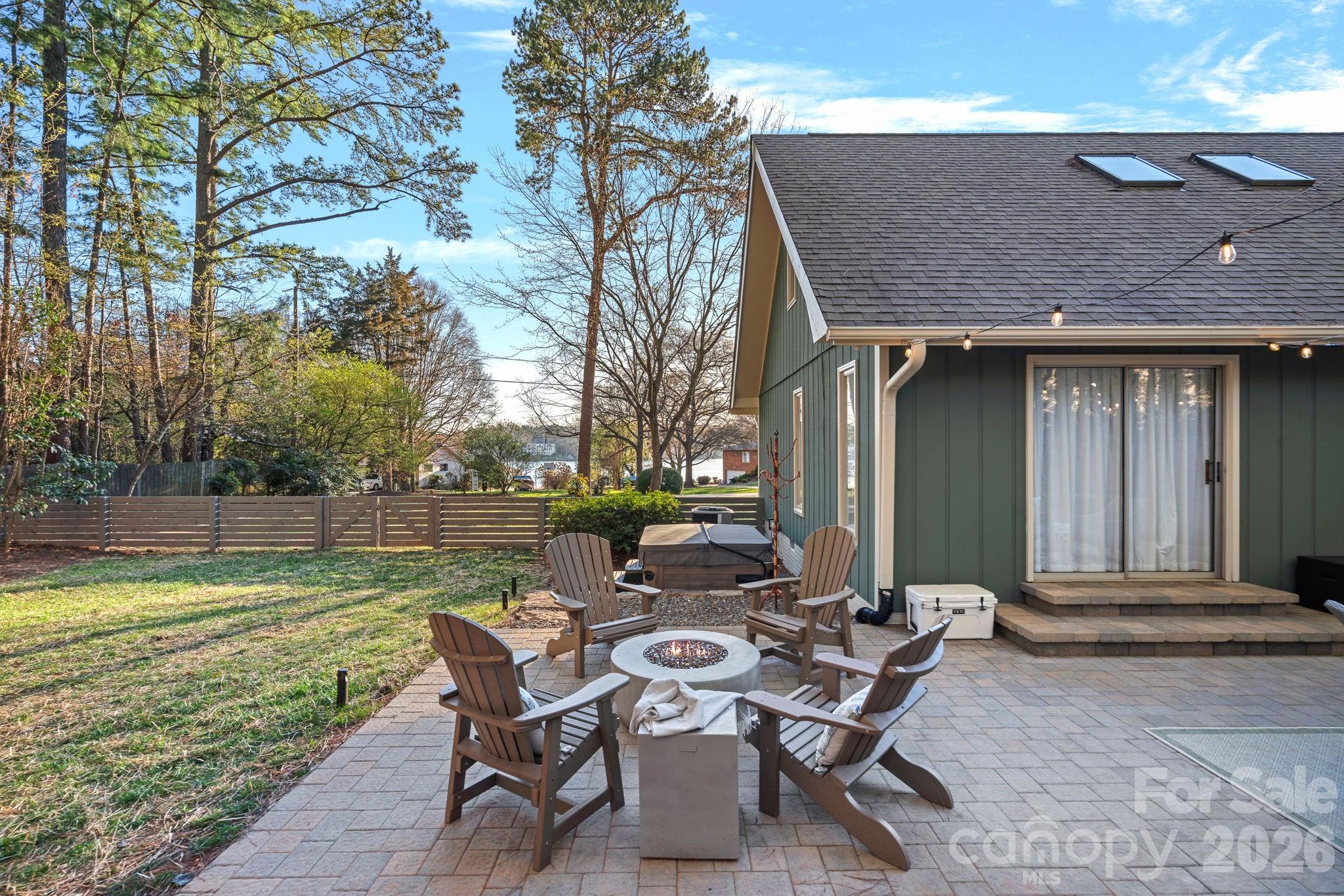 109 Sandy Shore Drive — Mooresville