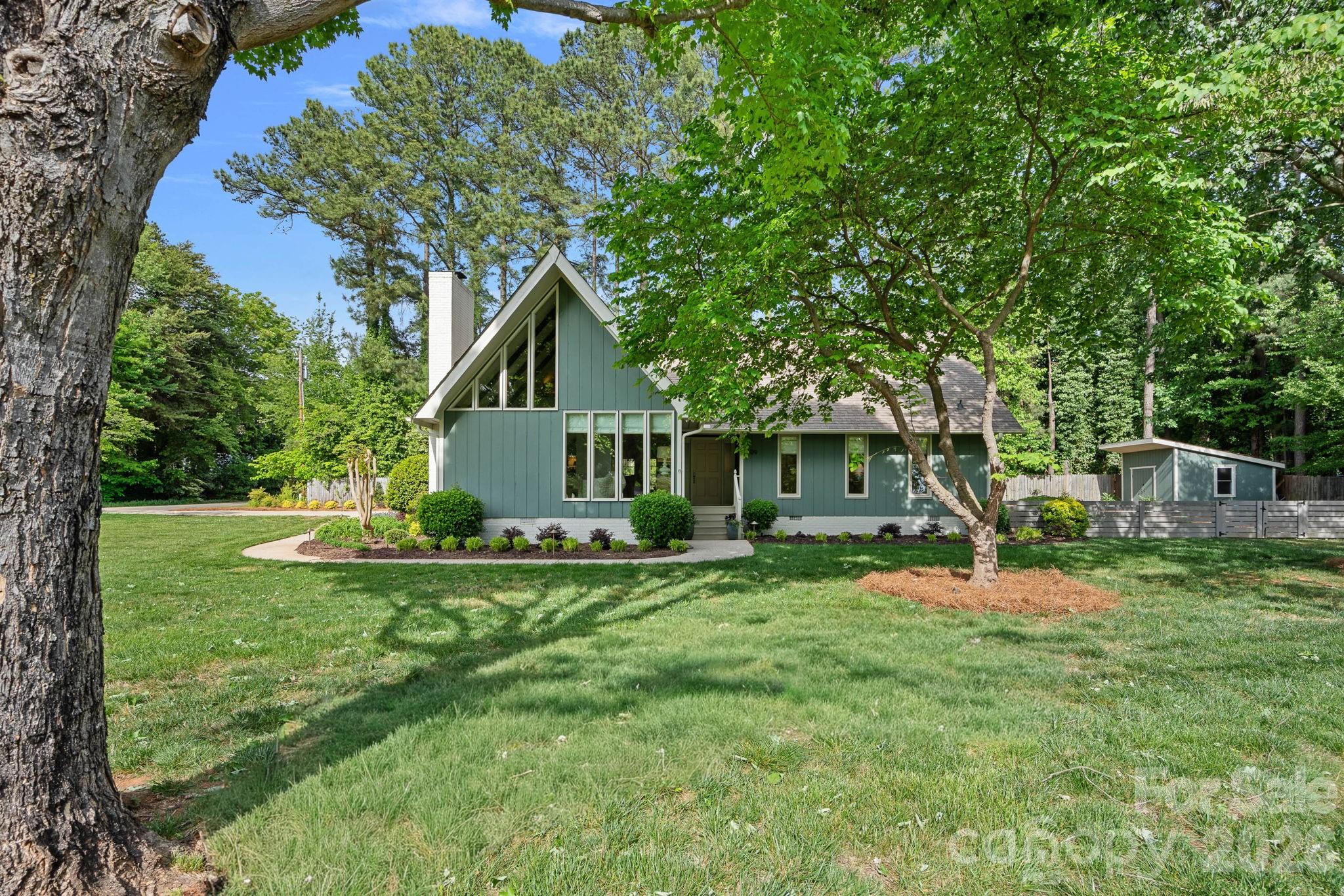 109 Sandy Shore Drive — Mooresville