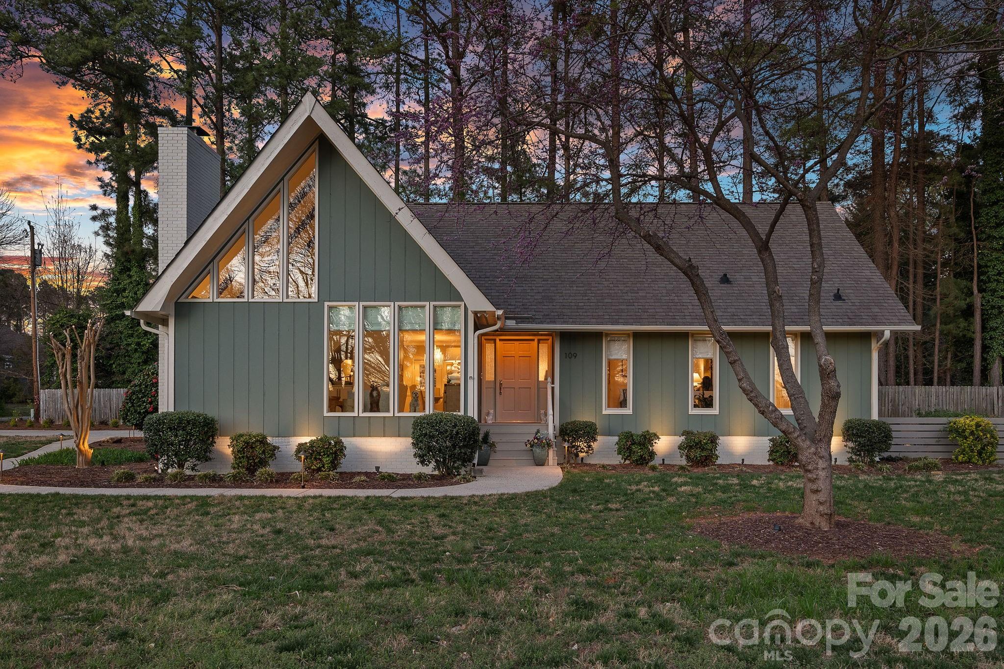 109 Sandy Shore Drive — Mooresville