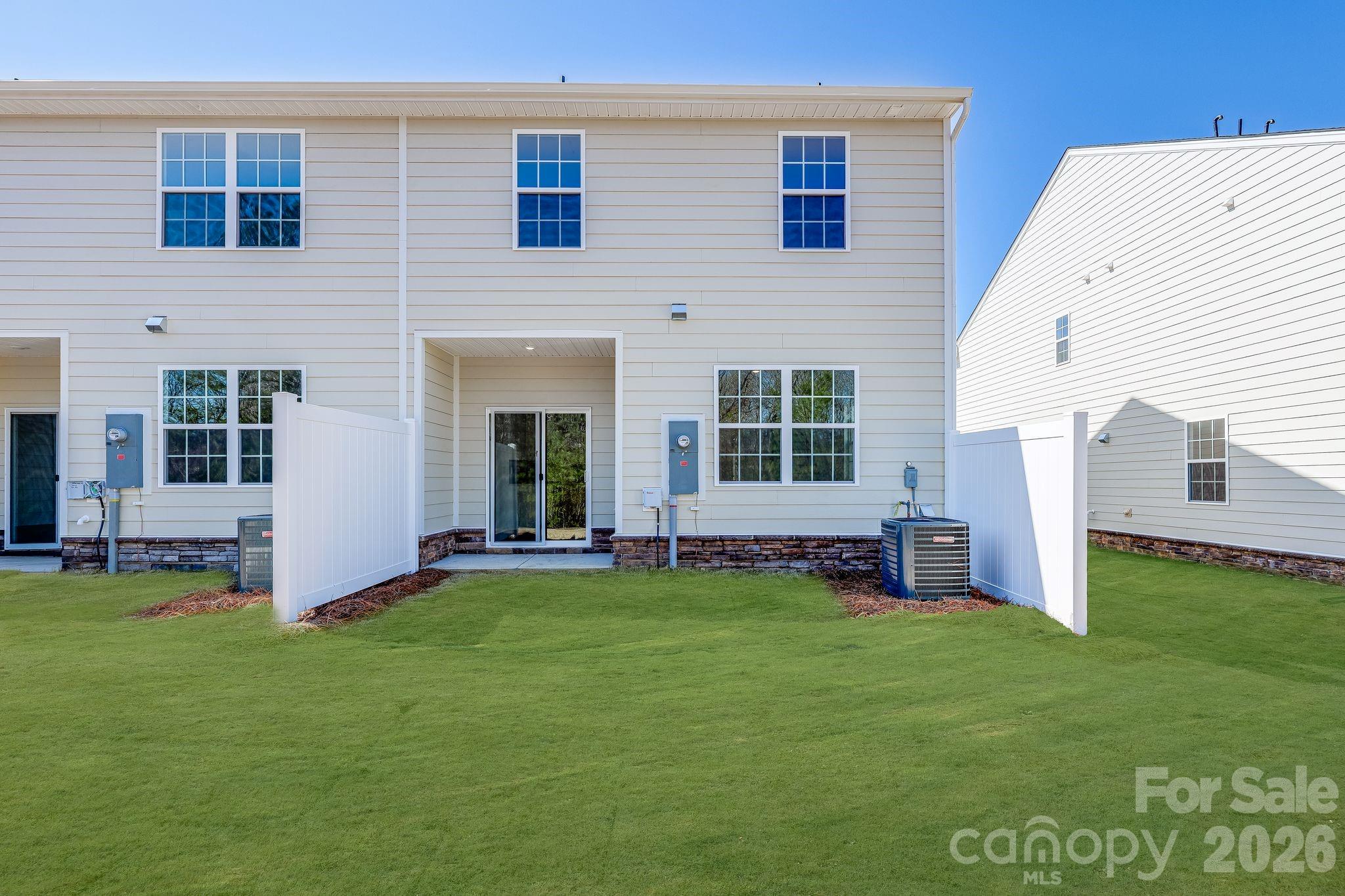 631 Sparano Loop — York