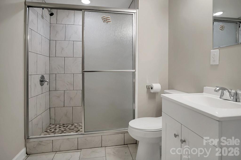 301 Jc Dellinger Road — Cherryville