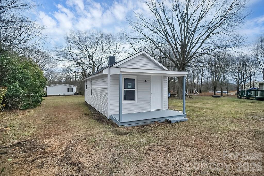 301 Jc Dellinger Road — Cherryville
