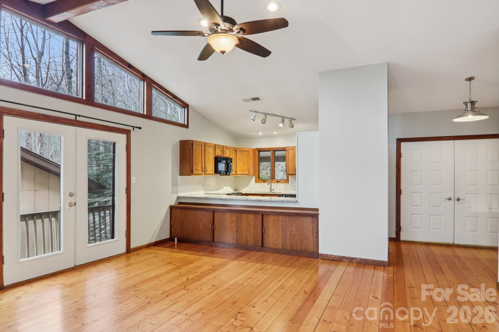 71 N Setsi Lane — Brevard