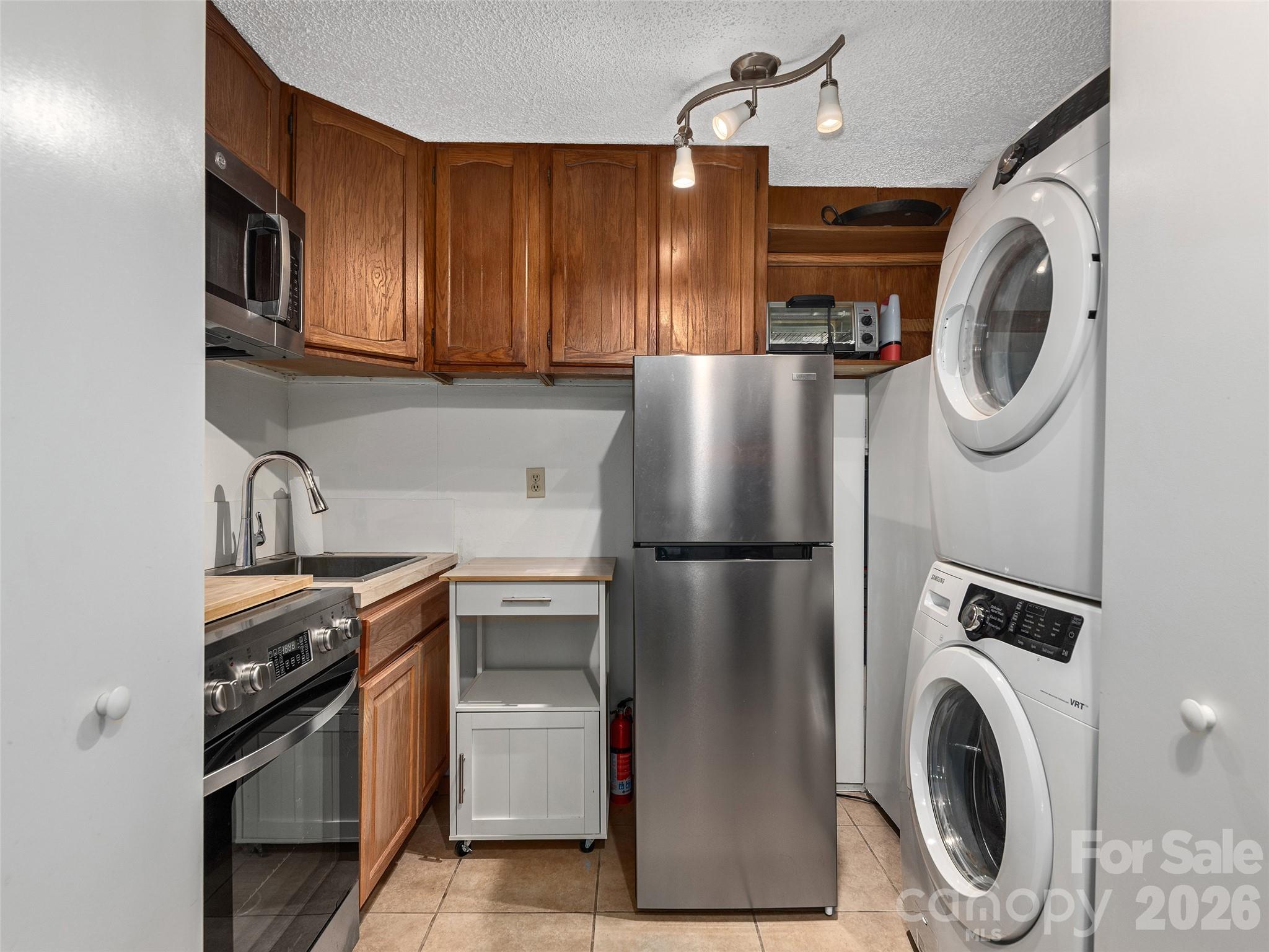 116 Vehorn Road — Fairview