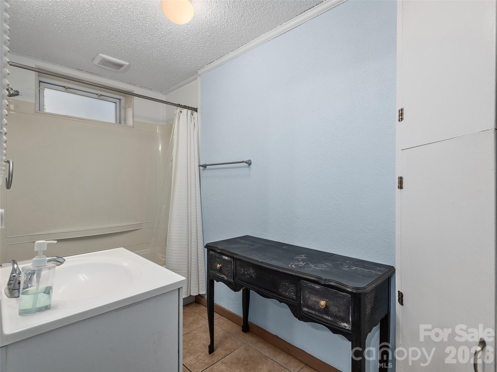 116 Vehorn Road — Fairview